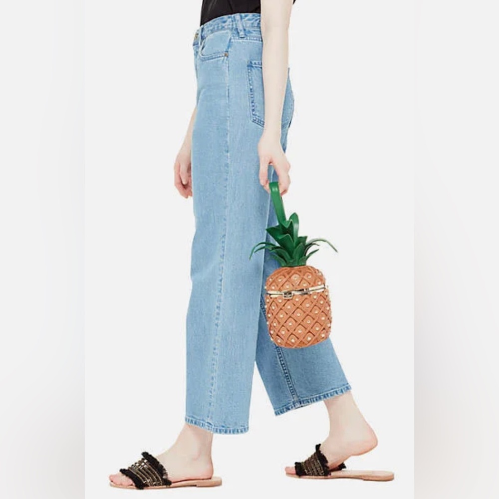 NWT New 3D Pineapple Shaped Clutch Wristlet Crossbody Handbag